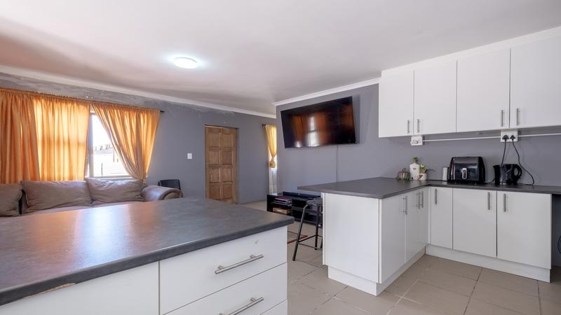 5 Bedroom Property for Sale in Parow North Western Cape